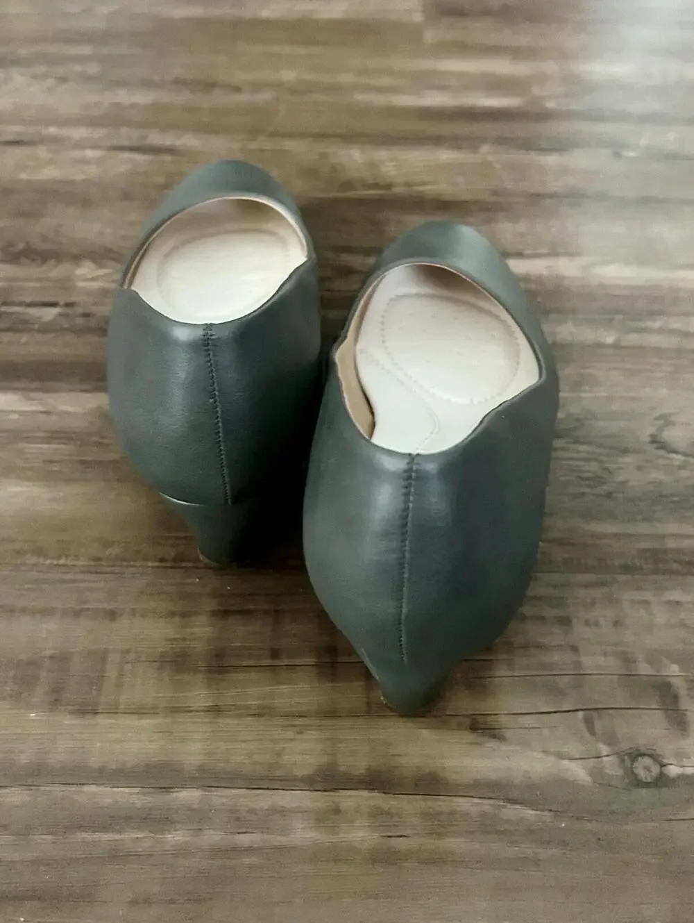 Journee Collection Saarii Womens Round Closed Toe Block Heel Pumps Size 9 Gray